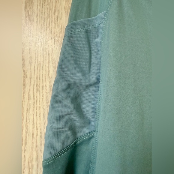 Marika Seafoam Leggings with Basket Weaved Size Pockets Size L LNC - Picture 4 of 4